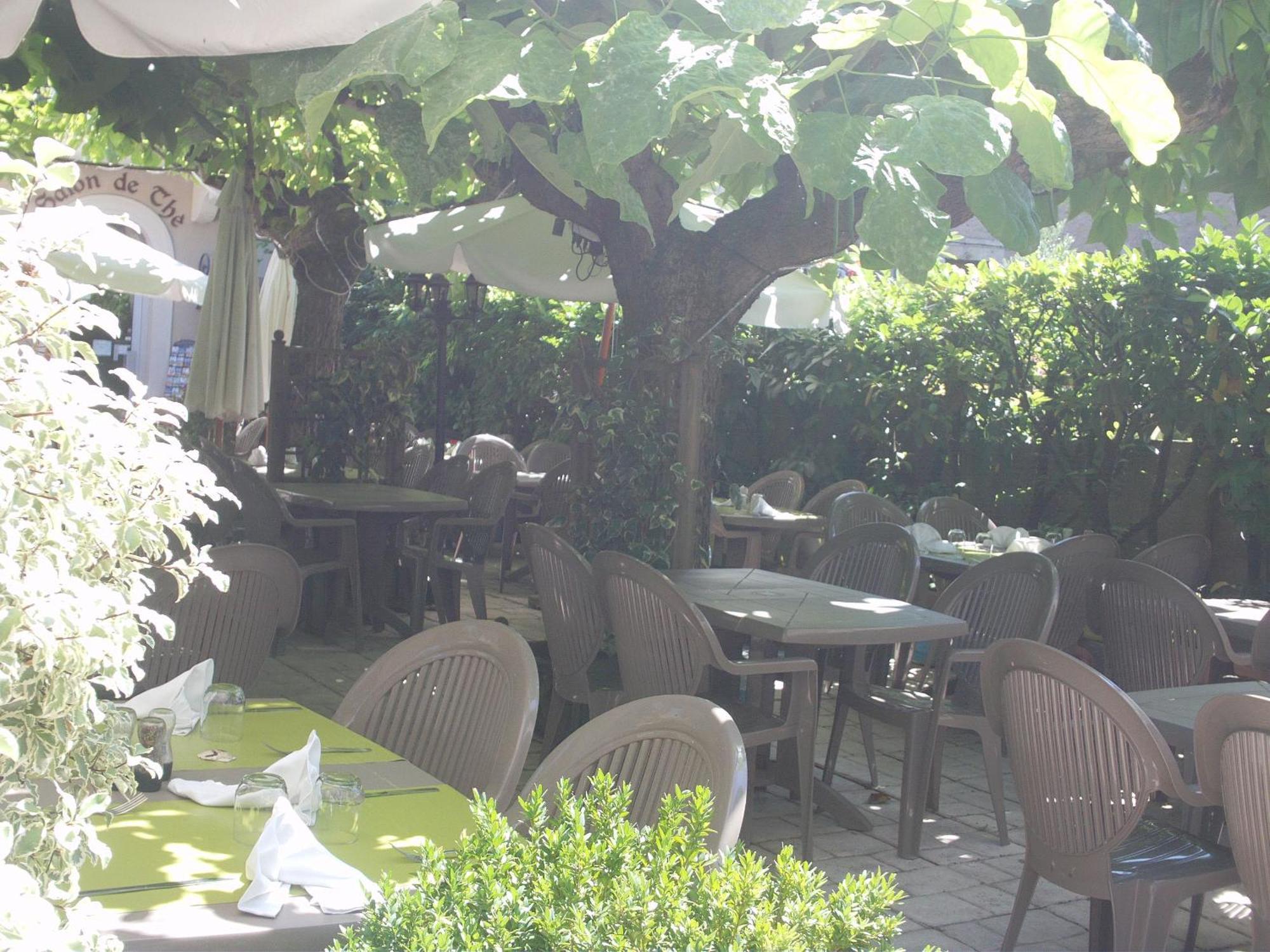 Appart'Hotel Les Tilleuls Saint-Macaire Esterno foto