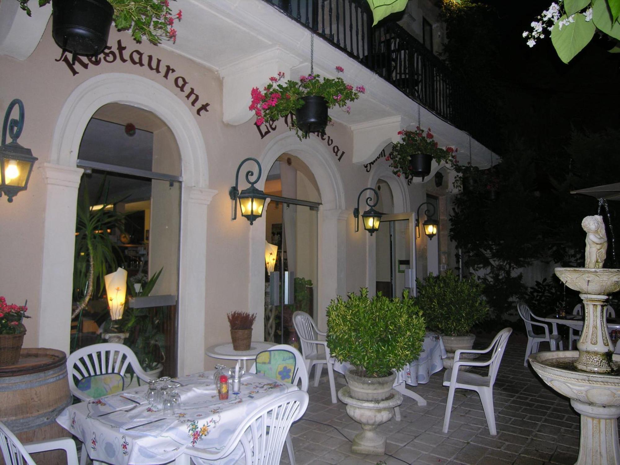 Appart'Hotel Les Tilleuls Saint-Macaire Esterno foto