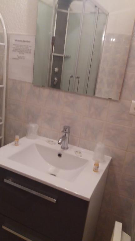 Appart'Hotel Les Tilleuls Saint-Macaire Esterno foto