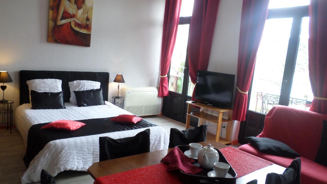 Appart'Hotel Les Tilleuls Saint-Macaire Esterno foto